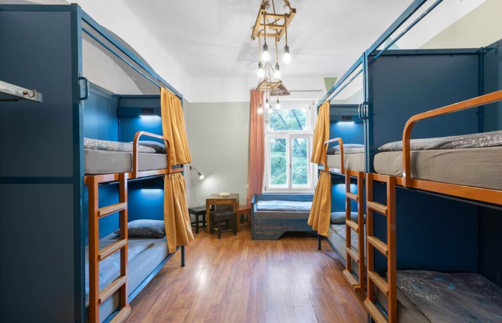 Backpacker 16 Hostel