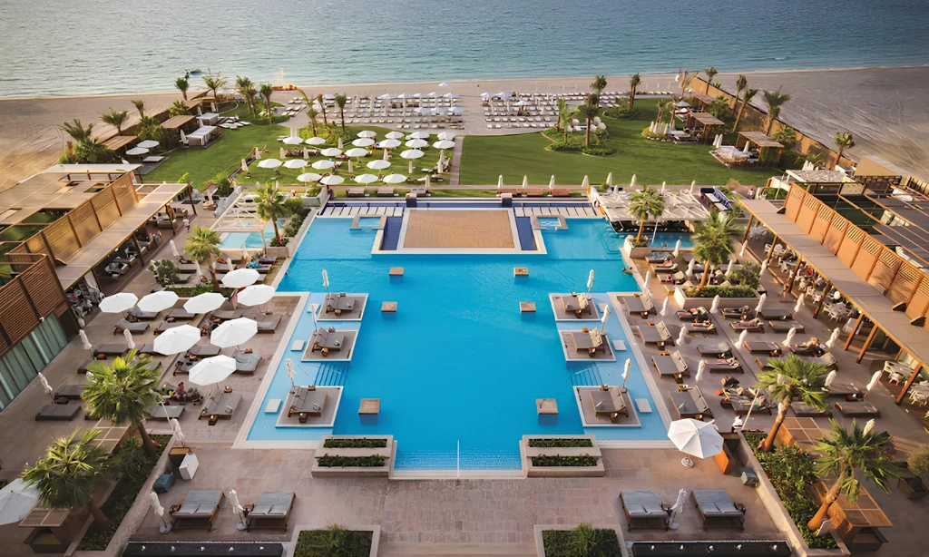 Azure Beach Cabanas, Rixos Premium Dubai